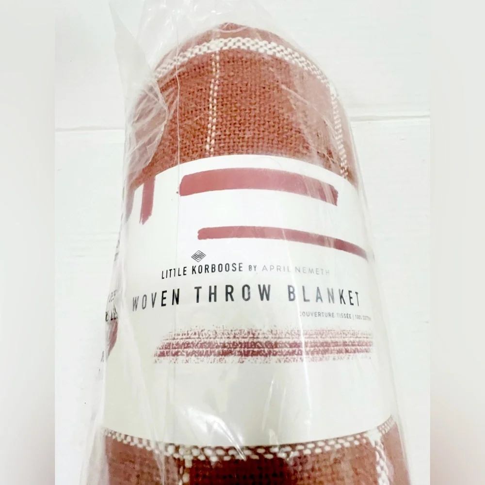 NWT Little Korboose Woven Throw Blanket in Rust Color